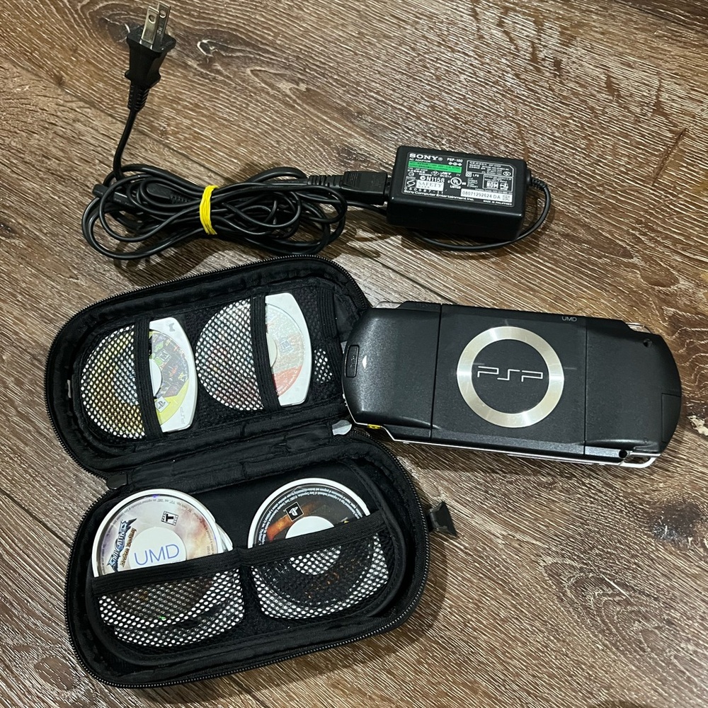 Sony PSP 1001 Portable Gaming System - Black with 5 games